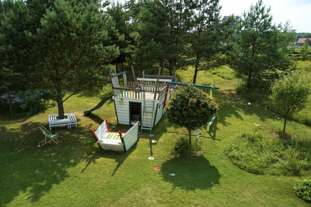 Gosciniec Szuwary Apartment Krutyn Exterior photo